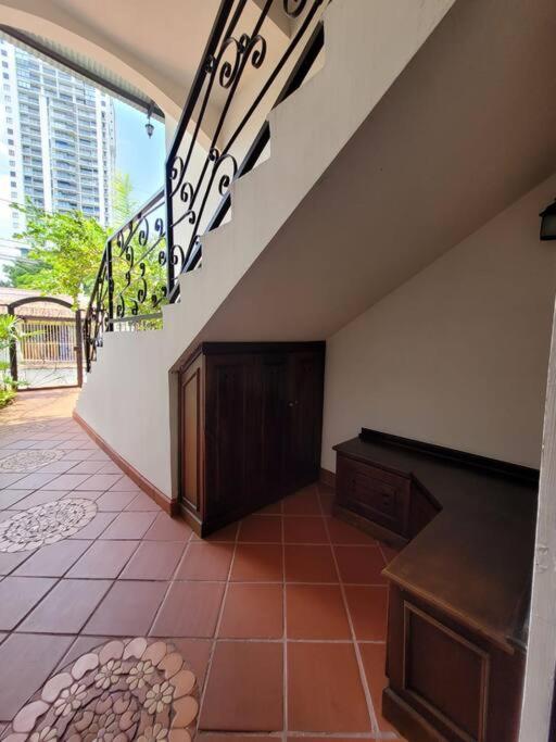 Casa Enayati Villa *